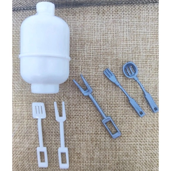 Vintage Barbie Beach Blast 1988 Replacement Grill Accessories White Silver Tank - Picture 1 of 7